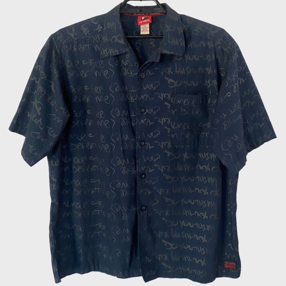 Y2K Re:verb Graffiti Script Button-Up Shirt Men's Size XL Navy Blue Short-Sleeve
